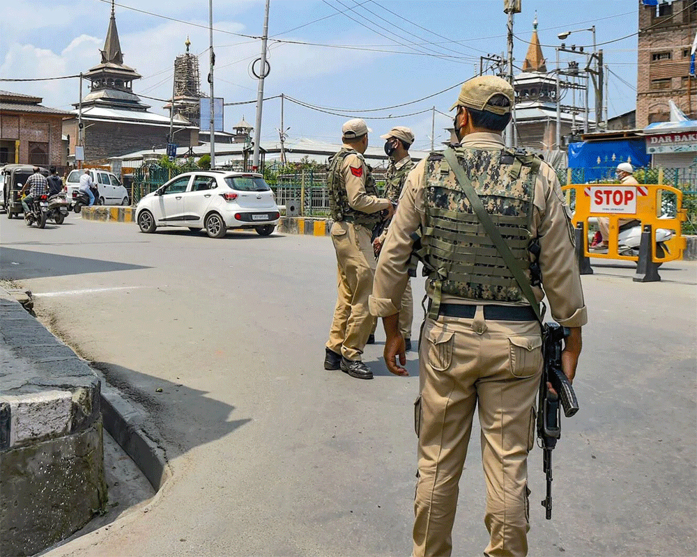 IGPs, DIGs among several senior J-K police officers transferred, intel wing gets new chief