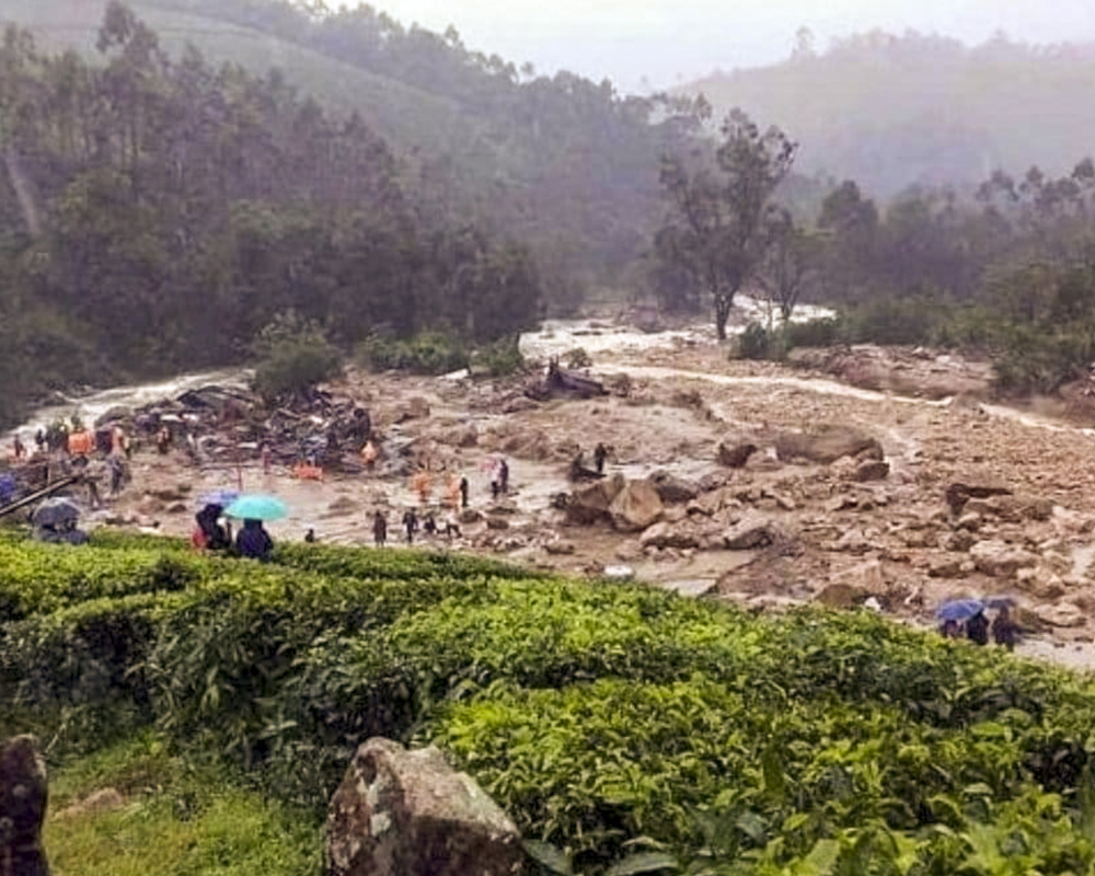 IMD issues Red alert for Wayanad, neighbouring districts