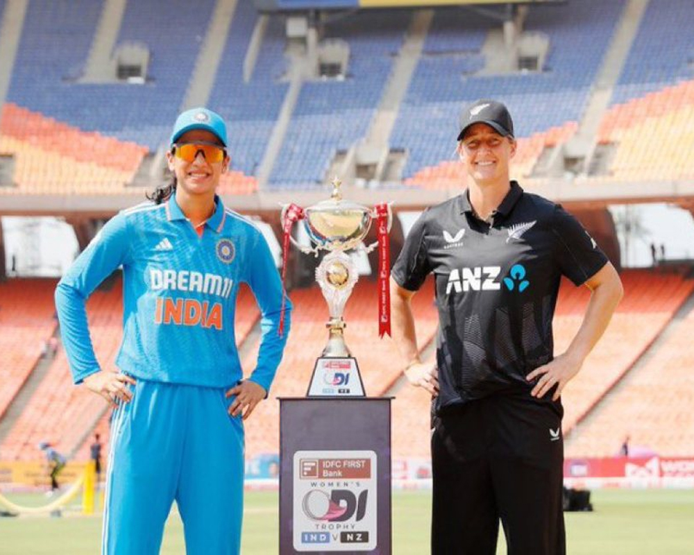 India opt to bat against New Zealand in first Women's ODI, Harmanpreet sits out due to niggle