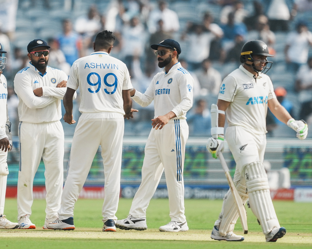 India Vs New Zealand: Ashwin strikes twice but NZ reach 92/2 at lunch on Day 1