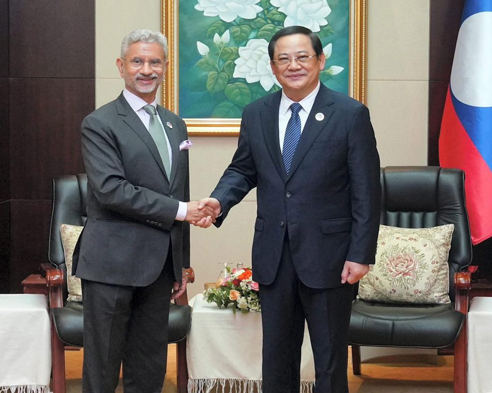 Jaishankar discusses bilateral cooperation, issue of trafficking of Indian nationals with Laos PM