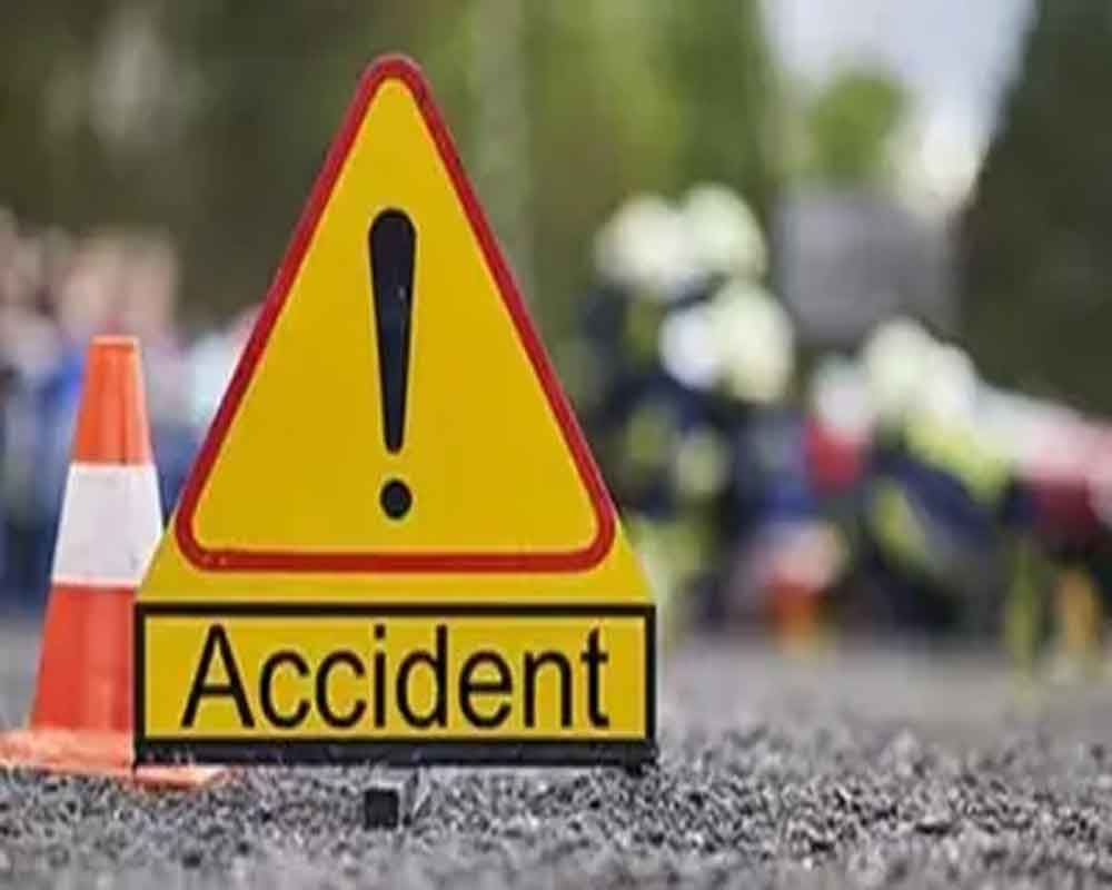 Jharkhand: 2 killed, 11 injured as autorickshaw plunges into gorge after being hit by truck