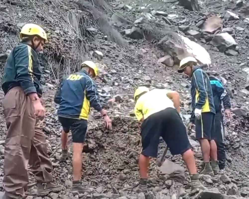 Landslide on Kedarnath route: Death toll climbs to five