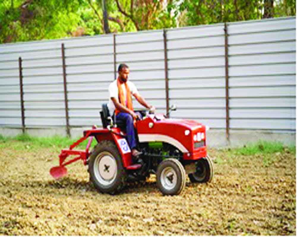 Lightweight tractor developed for small scale farmers