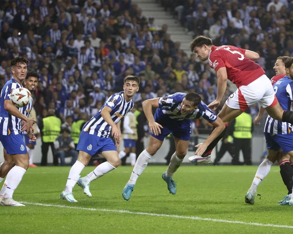 Maguire salvages draw for Man United at Porto after Fernandes sent off again in Europa League