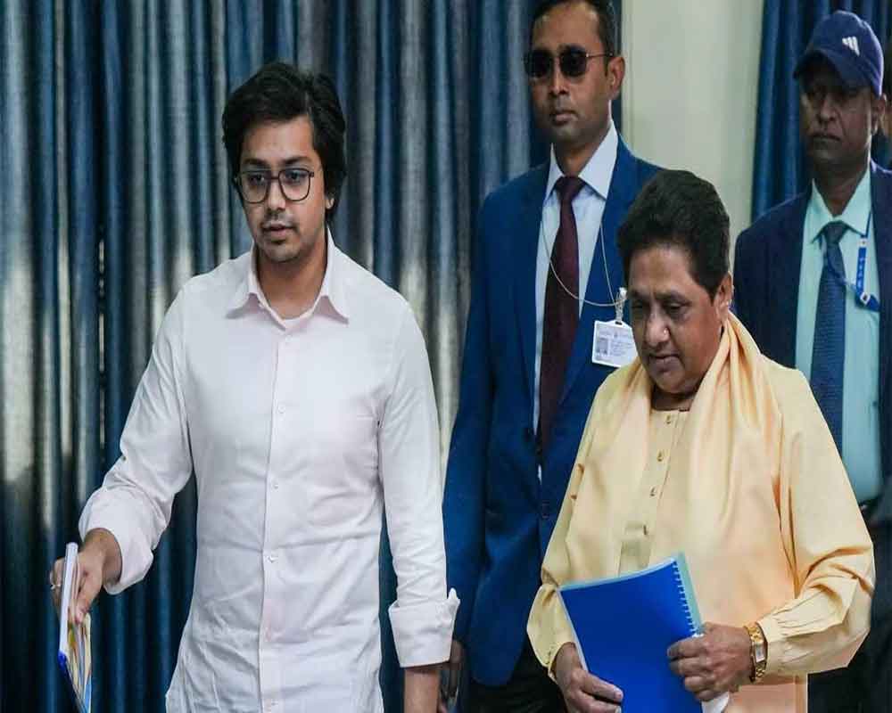 Mayawati declares nephew 'successor' again, revokes earlier decision