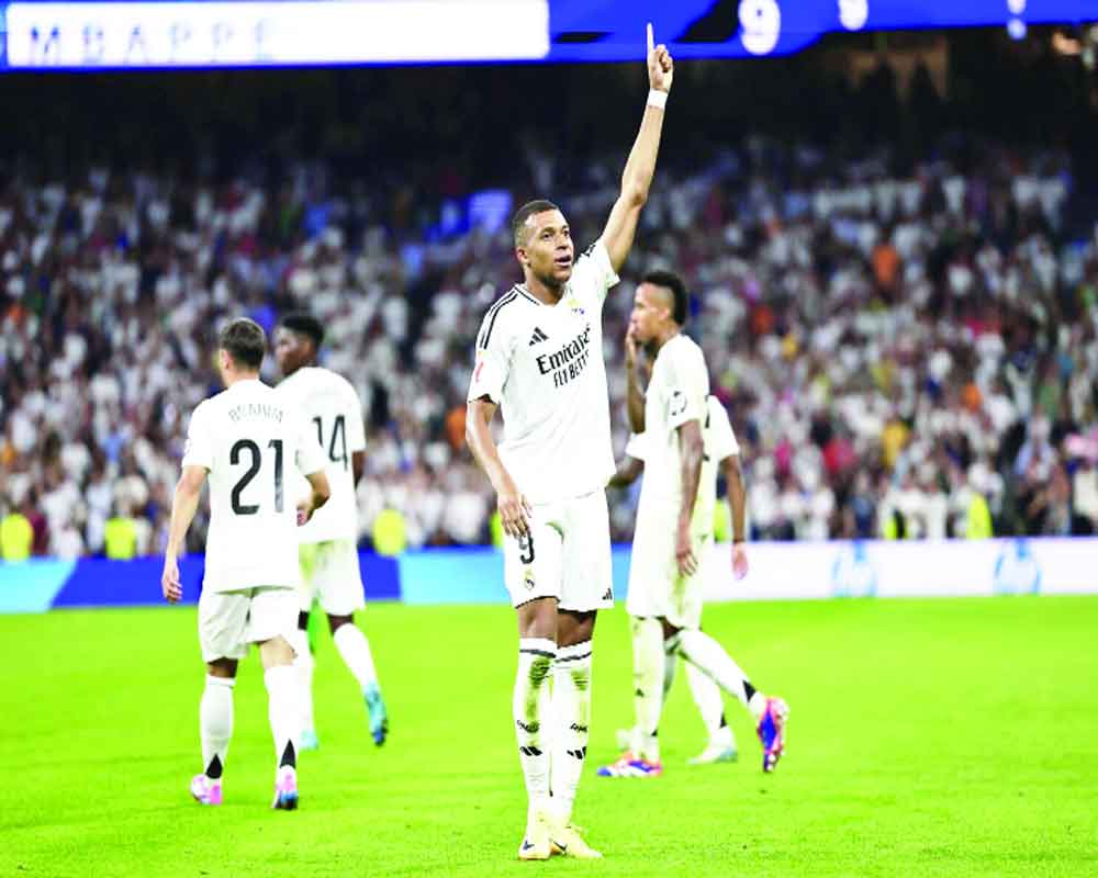 Mbappé extends scoring streak as Real Madrid beats Alaves 3-2 in Spanish league