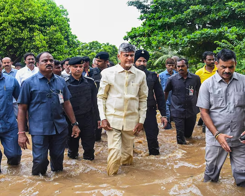 Naidu urges Centre to declare floods in Andhra Pradesh national calamity