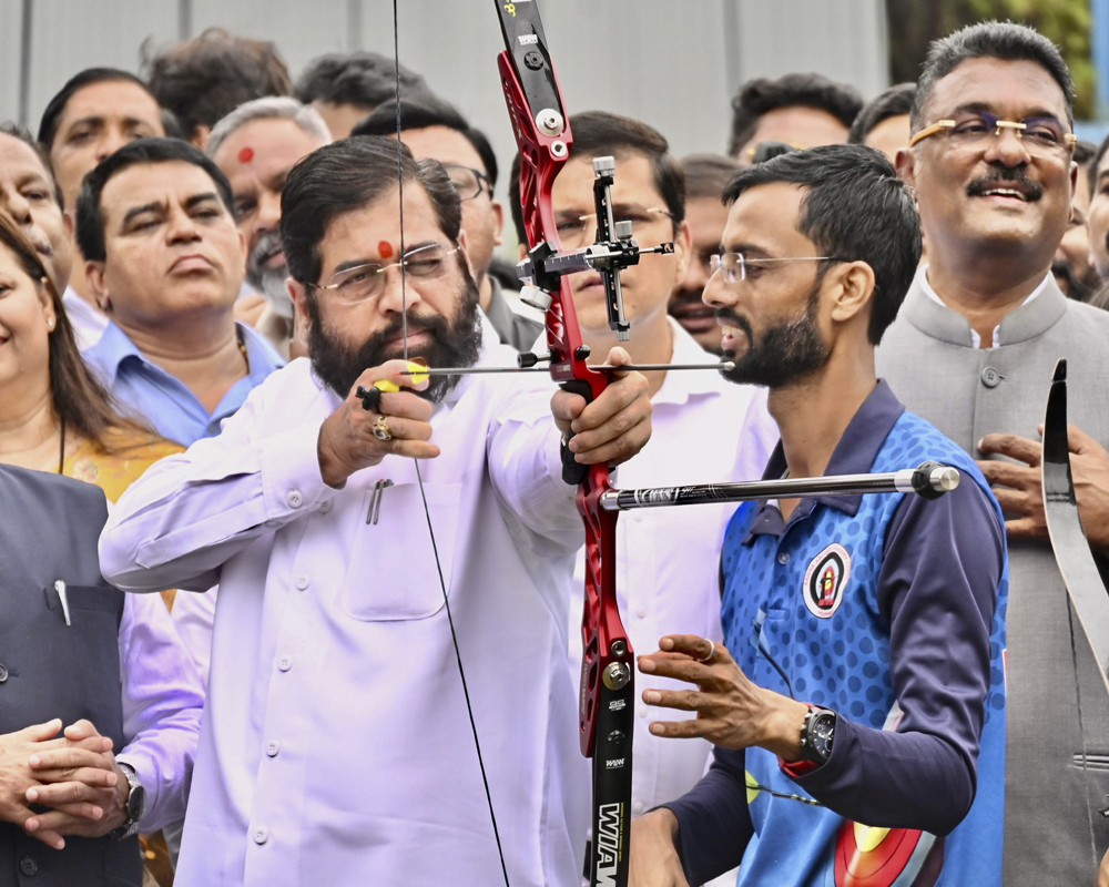 Only Mahayuti will burst crackers after Diwali: Eknath Shinde