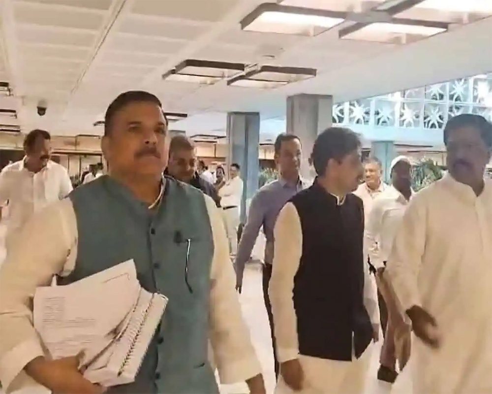 Opposition members storm out of Waqf panel meeting, return later