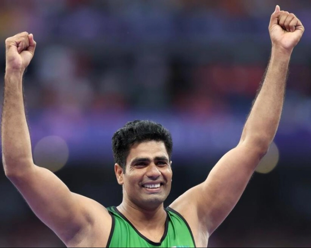 Pakistan rewards javelin champion Nadeem with $897,000 for record-breaking throw