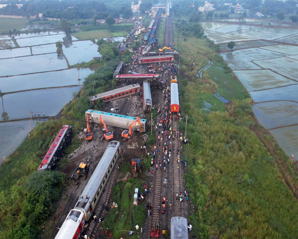 Passengers of accident hit express train left for Darbhanga by special train, says railway