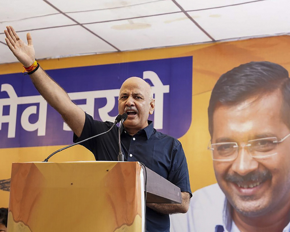 People have to fight against 'dictatorship' in country: AAP leader Sisodia