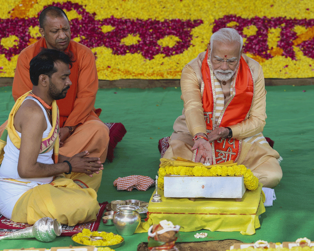 Pm Modi Lays Foundation Stone Of Shri Kalki Dham Temple In Ups Sambhal 5054