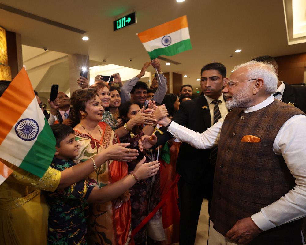 PM Modi meets Indian diaspora at Guyana