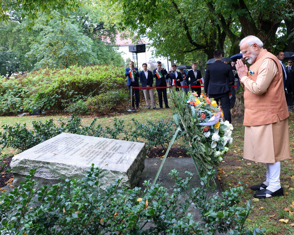 PM Modi pays homage at three memorials, including 'Good Maharaja Square', in Warsaw