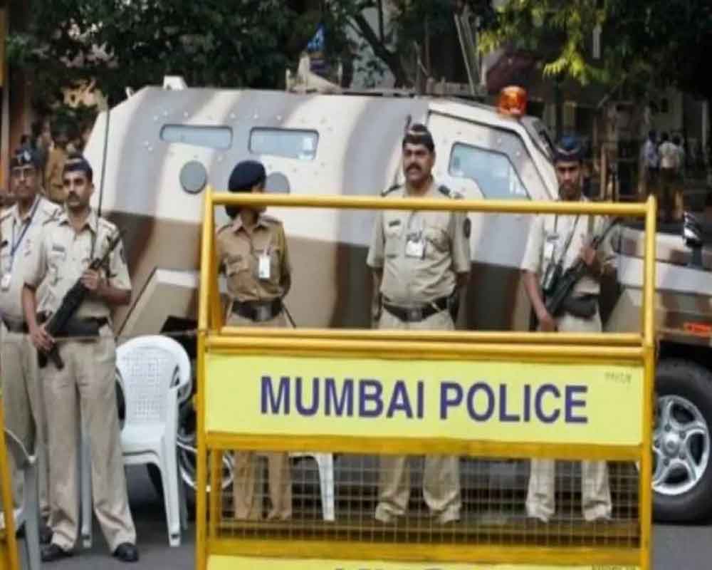 Police form special team to probe emails threatening blasts in Mumbai