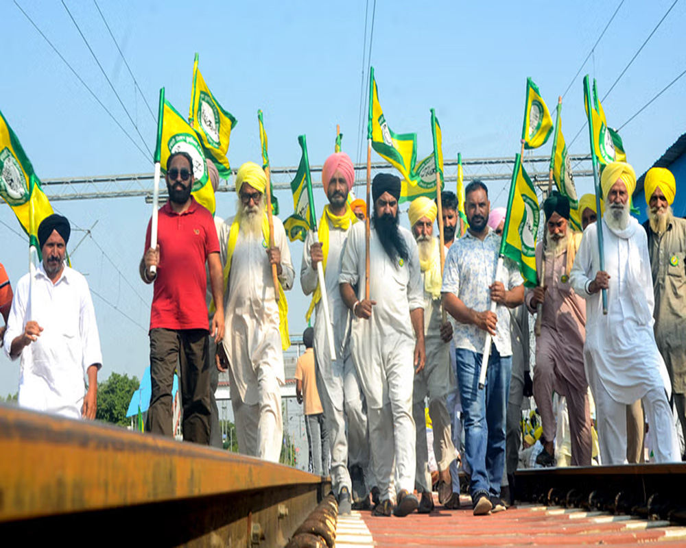 Punjab: Farmers block roads, squat on rail tracks to protest 'tardy' paddy purchase