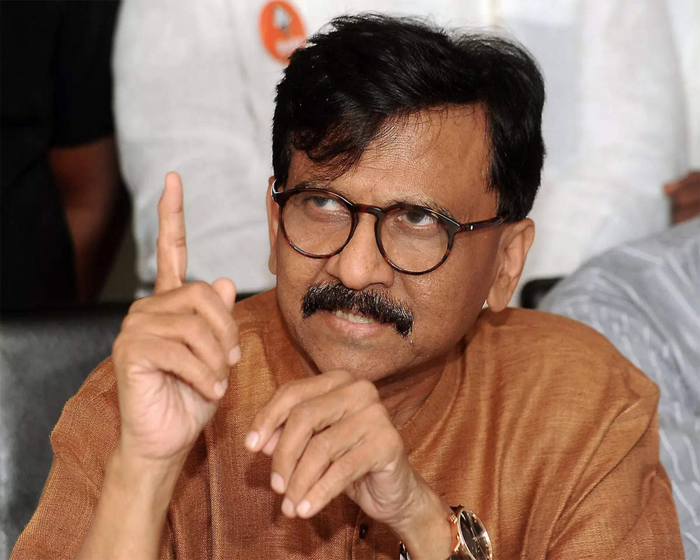 Rail minister too busy with bullet train, Mumbai passengers ignored: Raut on Bandra stampede