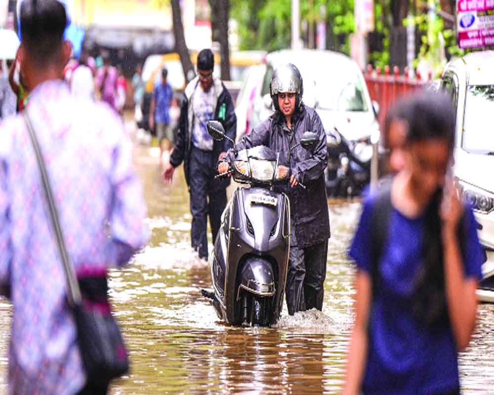 Rain-ravaged Maharashtra seeks Army, Navy help