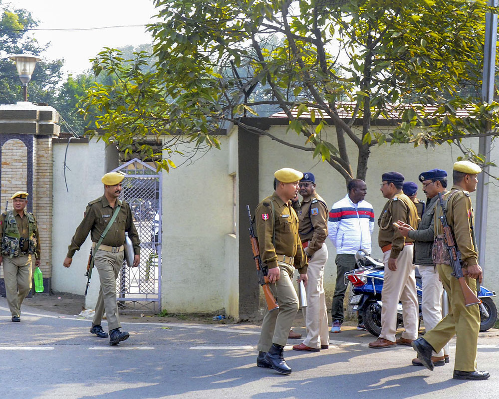 Security bolstered, prohibitory orders clamped in Ranchi ahead of Soren's questioning by ED