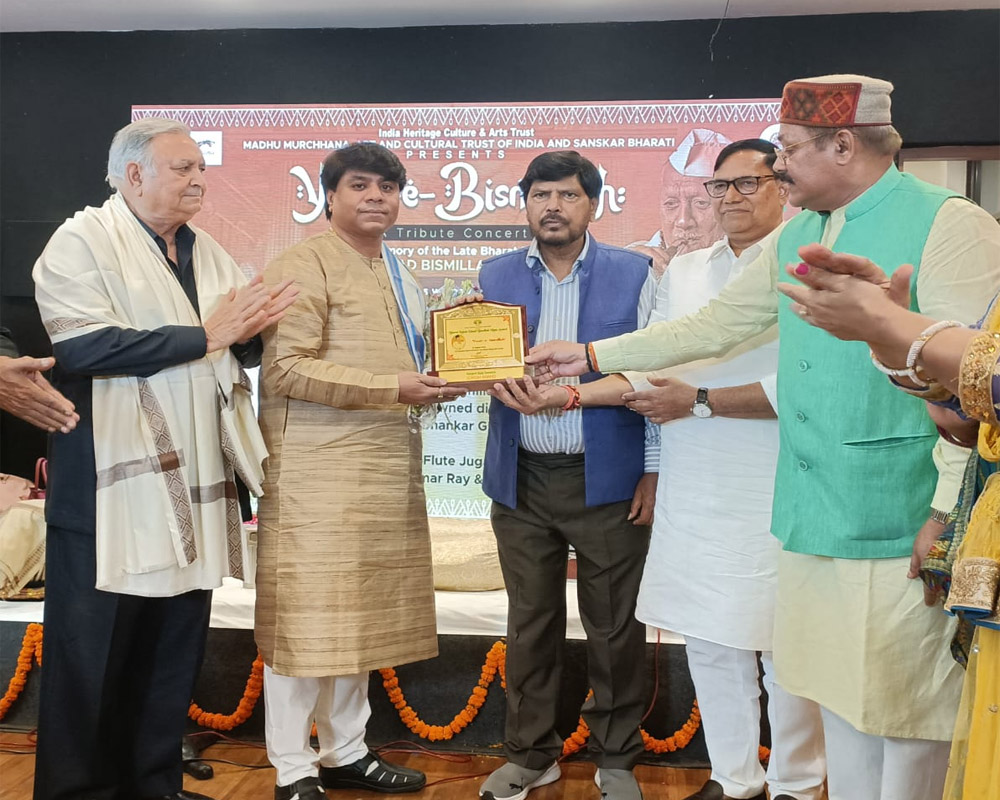 Shehnai Maestro Lokesh Anand honoured with prestigious Ustad Bismillah Khan Award