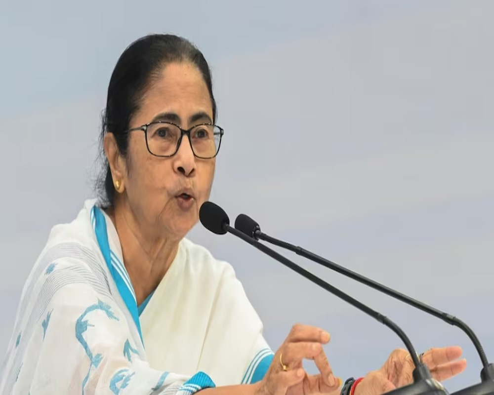 Those speaking ill about Bengal are insulting their own birthplace: Mamata