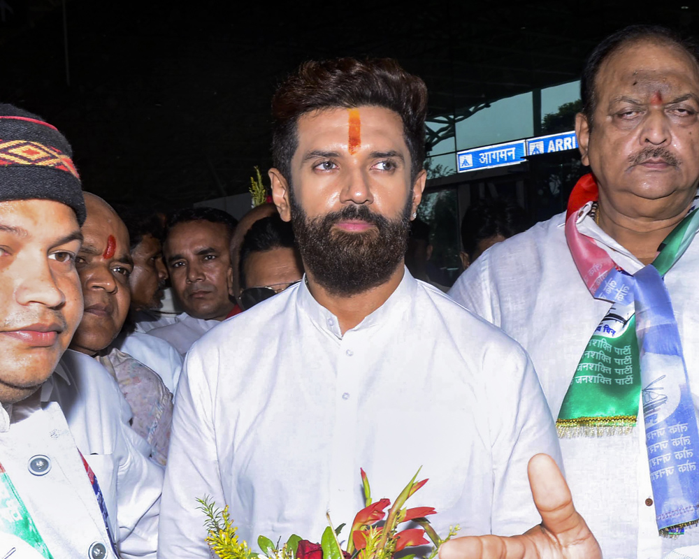 Union minister Chirag Paswan slams J'khand CM's 'vulture' remark