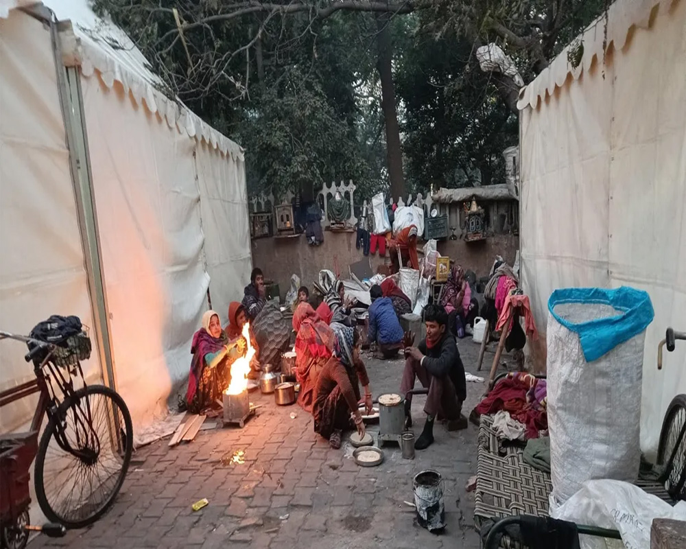 Winter action plan: Delhi govt sets up 230 tents for homeless