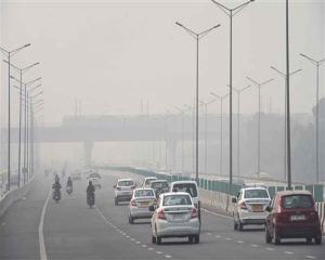 Delhi records minimum temperature of 30 deg C