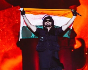 Diljit sets stage on fire at 2nd Delhi show of 'Dil-Luminati India Tour', asks audience to dream big