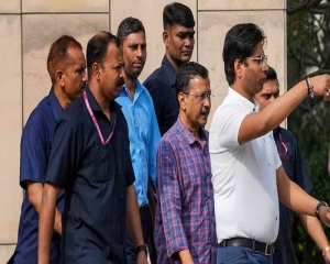 Excise 'scam': Delhi HC asks CBI to reply to Arvind Kejriwal's plea challenging arrest