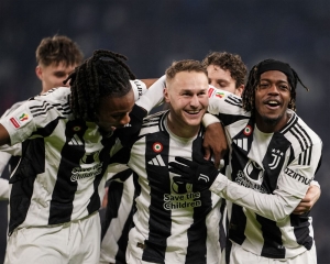 From jeers to cheers: Juventus wins back fans with 4-0 rout of Cagliari in Italian Cup