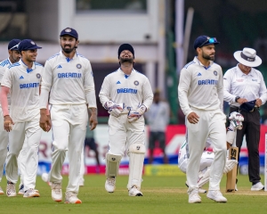 India opt to bowl in second Test against Bangladesh