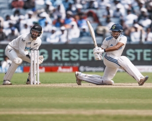 Jaiswal on charge as India reach 81/1 on Day 3 lunch in pursuit of 359 against NZ