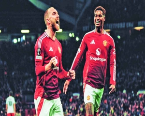 Man United stunned 1-1 by Dutch club Twente in revamped Europa League