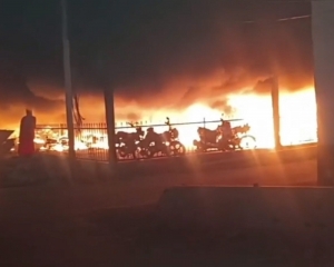 Over 150 two-wheelers gutted in fire at Varanasi's Cantt railway station