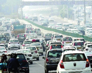 Overaged vehicles choking NCR