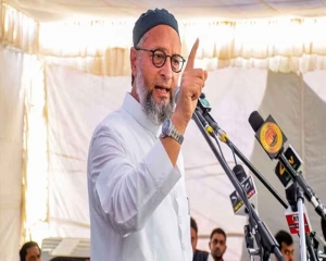 Owaisi hails conflict-hit West Asian country after taking oath, remarks expunged