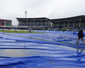 Rain forces early end to play on Day 1 of second Test