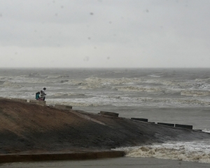 Several areas in Odisha receive rainfall, Dana weakens into low pressure area