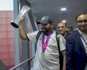 They're home: India's T20 world champs arrive in Delhi; fans brave rain to welcome players