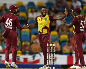 West Indies wins 2nd T20 to secure a series victory after South Africa stumbles in run chase