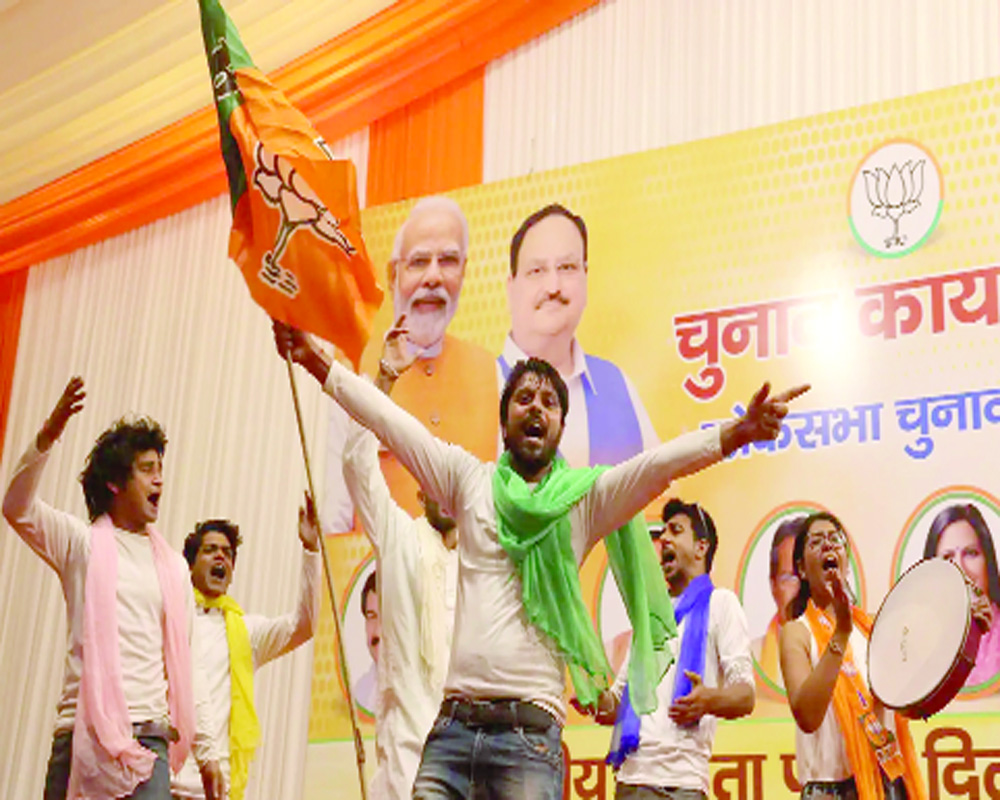 BJP to use flash mobs, street plays to target AAP