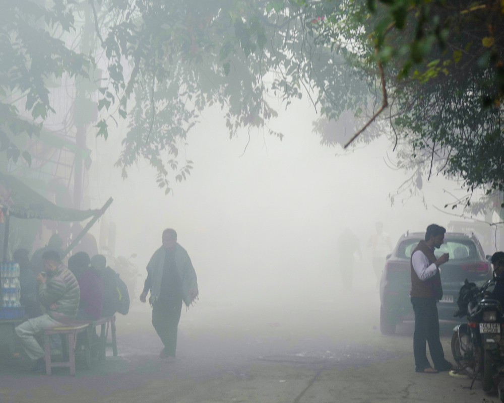 Delhi-NCR chokes, GRAP Stage IV curbs imposed