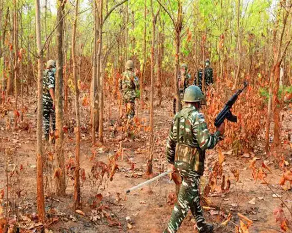 Encounter breaks out between security personnel and Naxalites in Chhattisgarh