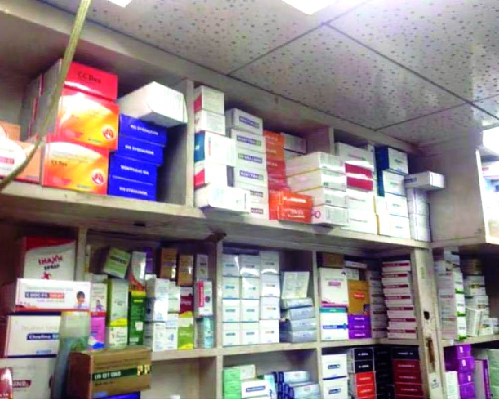 Govt launches drive at Bhagirath Place to check spurious medicines