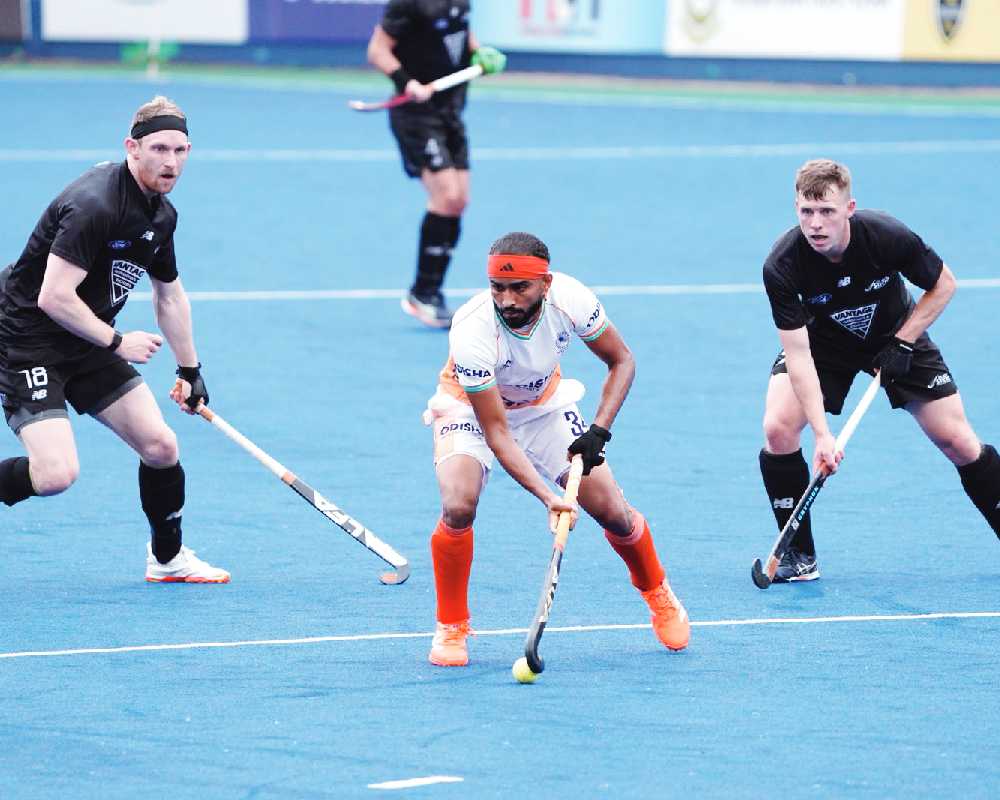 India beat New Zealand 3-2