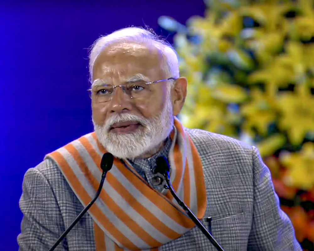 Need to develop earthquake warning systems: PM Modi