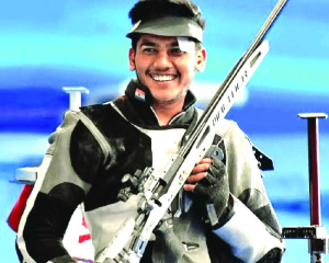 Aishwary wins gold with world record in shooting